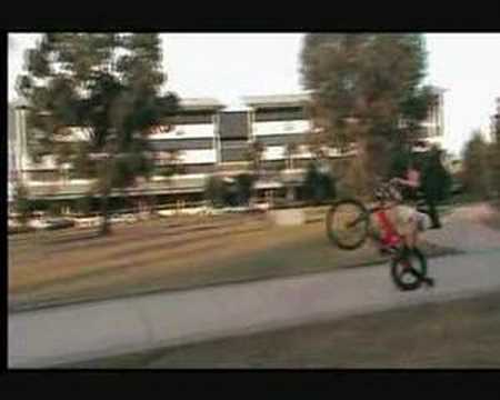 BMX VIDEOS, BIKES, TRICKS, STUNTS, CRASHES