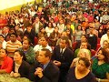 Pai da cantora Elaine de Jesus ministrando curas, Deus opera atravez da vida deste homen de Deus.