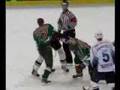 Une belle baston de hockey russe !