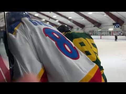 Gianni Annicchiarico #85 green, carry up, shot, wall battle, Chicago Cougars USPHL 2025