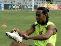 Joga TV - Ronaldinho freestyle colpisce la traversa (ITA High Quality)