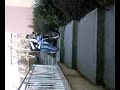 descente escalier en moto