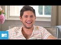 Niall Horan Answers YOUR Questions! | MTV Asks Niall Horan