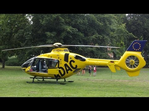 Fuechslein61 - Der ADAC Rettungshubschrauber Christoph 31 startet von der Wiese im kleinen Park zwischen Lindauer Allee und Alt Reinickendorf.