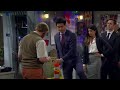 New phones (Saison 1 Épisode 8)