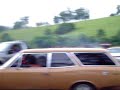 Caravan, Golf, F250 dando cavalo de pau Caravan, Golf, F250 dando cavalo de pau