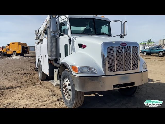 2006 Peterbilt 335 Service Truck with Crane N/A in Heavy Trucks in Prince George