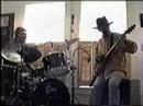 the love buzzz\