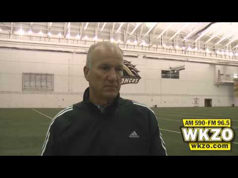Western Michigan Head Coach Bill Cubit speaks at length following Ball State loss.  Video was filmed October 15th, 2012 at the Seelye Center outside Waldo Stadium.