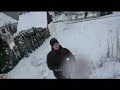 Schnee extrem: Schlittenfahren. Snow extreme