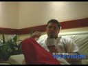 La granada le golpeó la cabeza y vive para contarlo