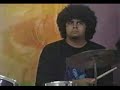 Pantano de Durango interpretando este tema de rock clàsico, antes de comenzarlo, responden al reto de tocar pasito duranguense