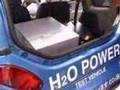 水から電流を取り出す「ウォーターエネルギーシステム」搭載電気自動車01