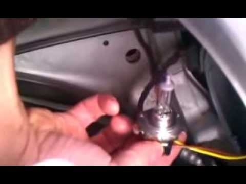 How to replace a headlight bulb on Mercedes Benz