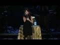 Nikki-Sings-at-Place
