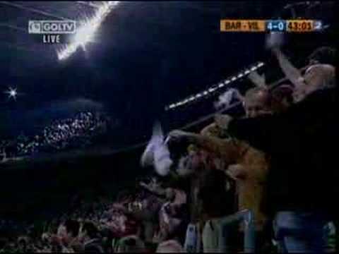 Ronaldinho Bicycle Kick V Villareal - incl buildup Eng com Ronaldinho Bicycle Kick V Villareal - incl buildup Eng com