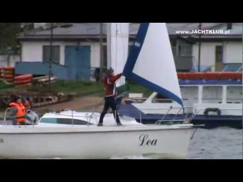 Czternaście załóg wzięło udział w corocznych regatach otwarcia sezonu żeglarskiego w Yacht Klubie Północnym w Gdańsku.