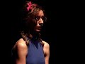 Sintesi dello spettacolo andato in scena in prima nazionale alla Cavallerizza reale di Torino il 16 aprile 2008. Di e conb Silvia Battaglio, luci e scene di Lucio Diana. Produzione tangram Teatro Torino