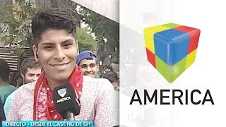 Un centenar de jóvenes espera para el casting de "Gran Hermano 2016"