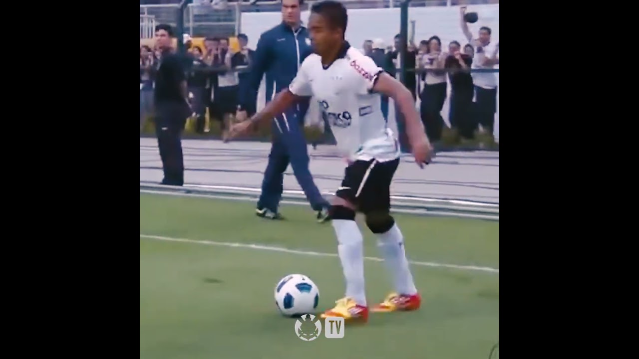 Parabéns, Jorge Henrique! 🥳. O ex-camisa 2️⃣3️⃣ está completando 4️⃣4️⃣ anos hoje! 🏴🏳️VaiCorinthians