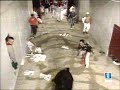 san fermin 2004 espectacular cojida a Julen Madina Ayerbe