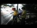 actividade de rappel ou rapel num corgo perto de si   