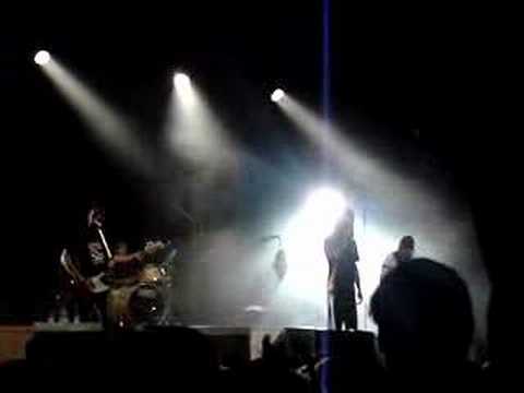 No one is innocent au festival de ...