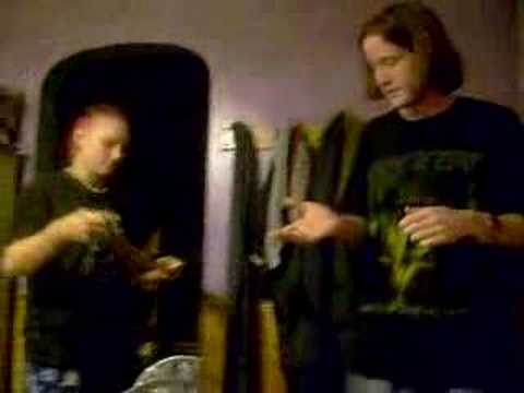 how to snap a wet towel