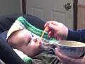 videos de 2008-11-30 Grandma feeds Ryker.AVI
