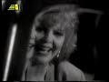 Click here to watch this video Ρίτα Σακελλαρίου-Η Ελλάδα όλη θέλει (better sound)