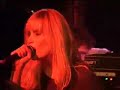 en live une chanson d'ultra orange et emmanuelle seignier fim�e par jofo (chanteur de the snoc qui ont assur�s l'ouverture des parisiens au th��tre barbey � bordeaux, le 29/11/07