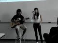Rei e a Calcinha cantando Que loucura!da Cachorro Grande na aula de históriado profº Iair. 08/10/2008