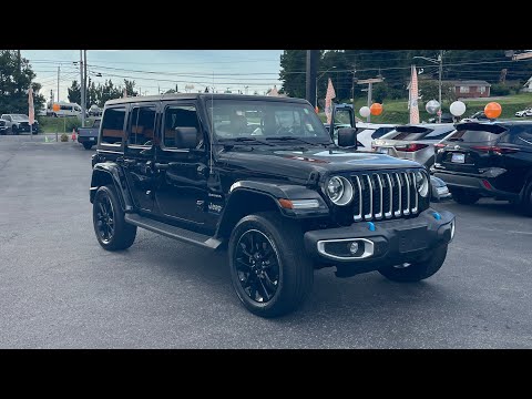 Used 2023 Black Clearcoat Jeep Sahara image 1