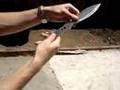 How to throw knives - How to hold and throw the knives
