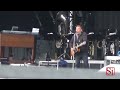 http://www.pupia.tv - napoli - sono gi� tantissimi i fan in attesa di quello che tutti affermano essere l'evento dell'anno a napoli, quando, a sorpresa, esce...