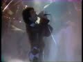 QUEEN - We Will Rock You (Houston 1977)
