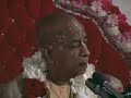 Guru puja, y Prabhupada Cantando