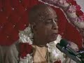 Guru puja, y Prabhupada Cantando