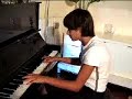 Cristiano Fazzi al pianoforte.