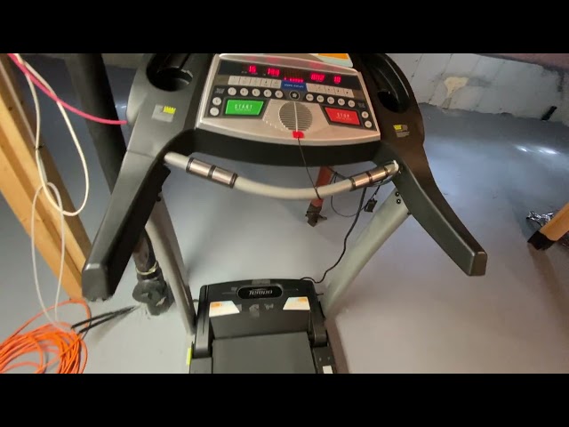 Treadmill (Tempo Fitness T620) for sale, $300 in Exercise Equipment in Mississauga / Peel Region