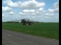 Traitement avec un automoteur Spra-Coupe Traitement avec un automoteur Spra-Coupe