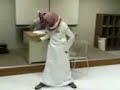 Hehe dette er en danser som har kledd seg ut som araber, DETTE ER HEFTIG EnJoY!!