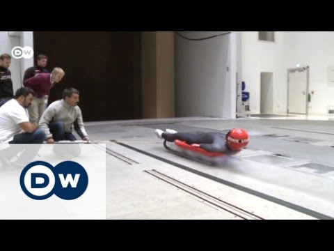 Auto und Rennrodel im Windkanal | Motor mobil