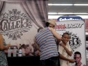 Calle 13 en Wal*Mart de Hatillo (Video 1)