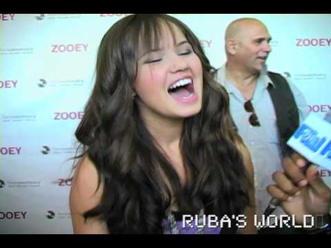 Debby Ryan WORKING ON NEW MUSIC