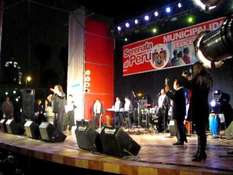 Bartola y La Sarita la rompieron en la serenata "Lima saluda a la patria"