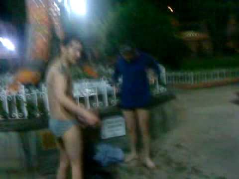 Borrachos en bolas en chordeleg.MP4
