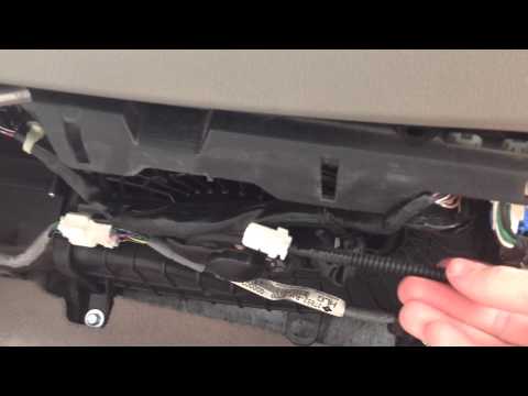 Removing Glove Box Part 1 – 2005 Acura RL