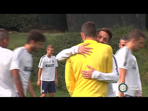 RIFINITURA TRA I SORRISI RIFINITURA TRA I SORRISI