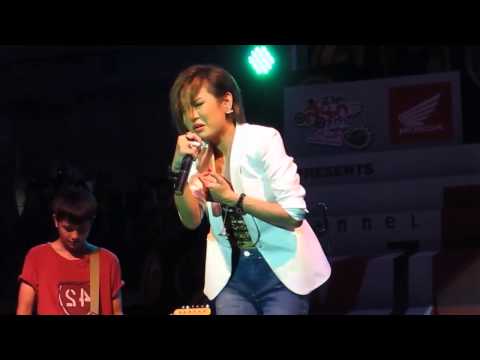 เจ็บทุกเช้า - Honda Presents [V] Music Festival เทศกาลดนตรีแบบขั้นบันได ที่ Siam Discovery เวที Fun Step วันที่ 09/03/2013 เพลง: เจ็บทุกเช้า...